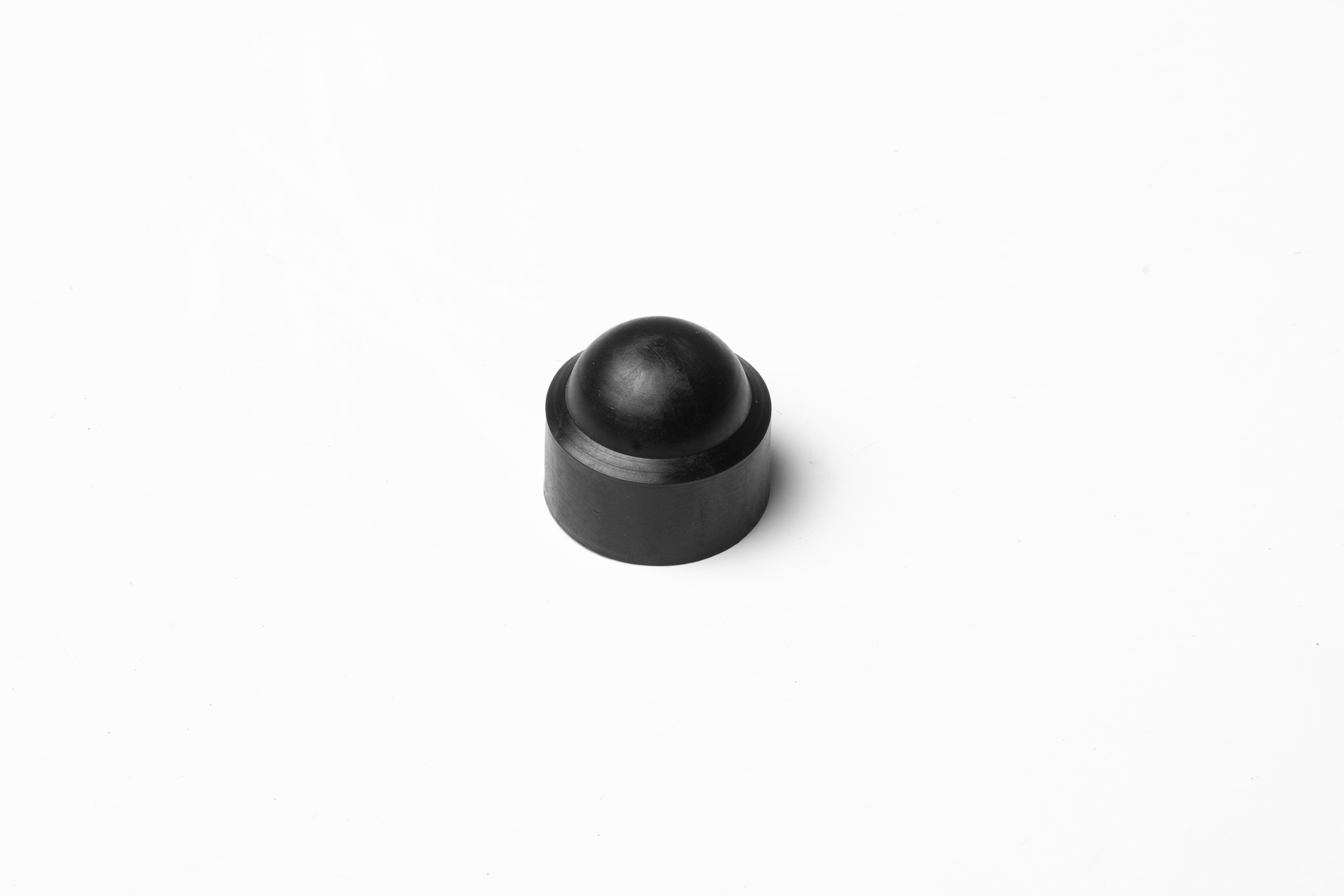 Tapón protector de tornillo para TowBox Camper, diseñado para proteger los elementos de fijación y mejorar el acabado del portaequipajes.