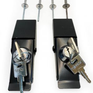 Cerradura compatible con TowBox V1, diseñada para ofrecer una instalación sencilla y una mayor seguridad para el portaequipajes.