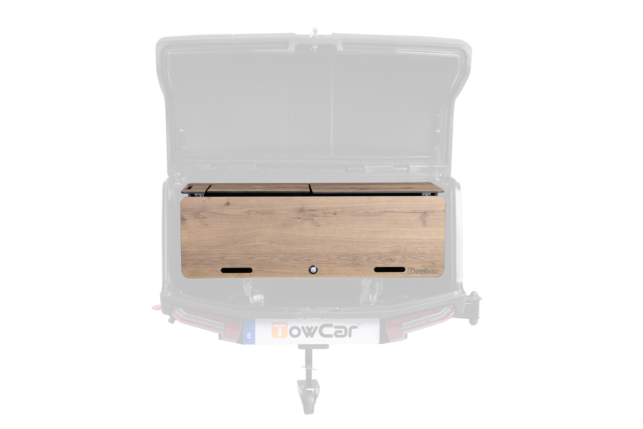 Kit Camper Life para TowBox Camper, diseñado para convertir el portaequipajes en una cocina portátil con compartimentos de almacenamiento y sistema de nivelación integrado.