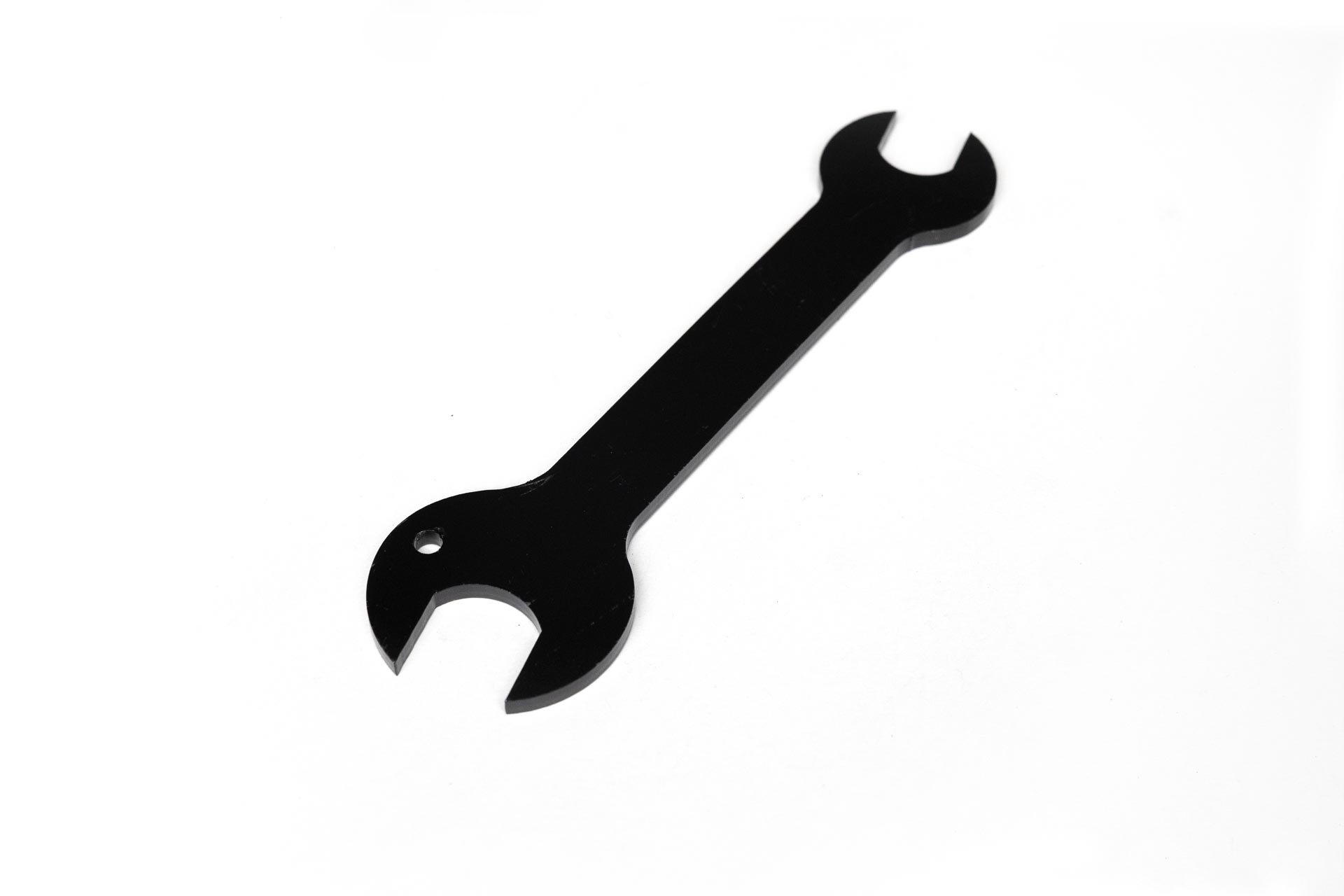 Llave para fijación del cabezal compatible con TowBox V1, V2, V3 y EVO, diseñada para asegurar una unión firme y segura a la bola de enganche.