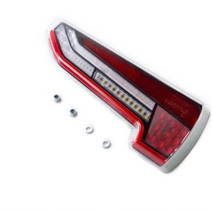 Piloto izquierdo FullLED para TowBox V3 con elementos de fijación, diseñado para proporcionar una iluminación eficiente y una mayor seguridad en la conducción.